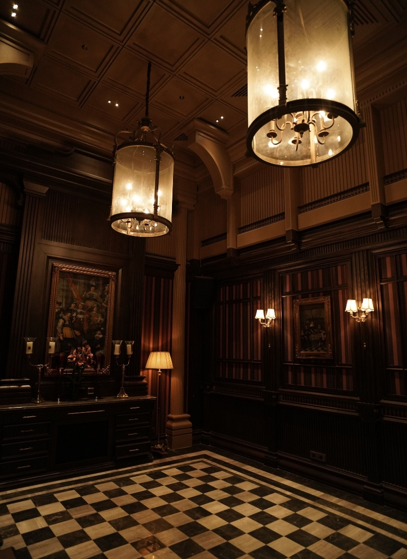 Governor House bar